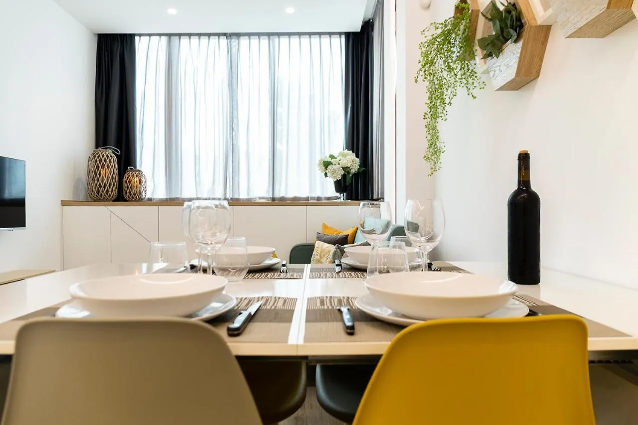 SYLVIA 1M - Precioso apartamento en primera línea de mar - céntrico - playa - wifi Empuriabrava Spagna