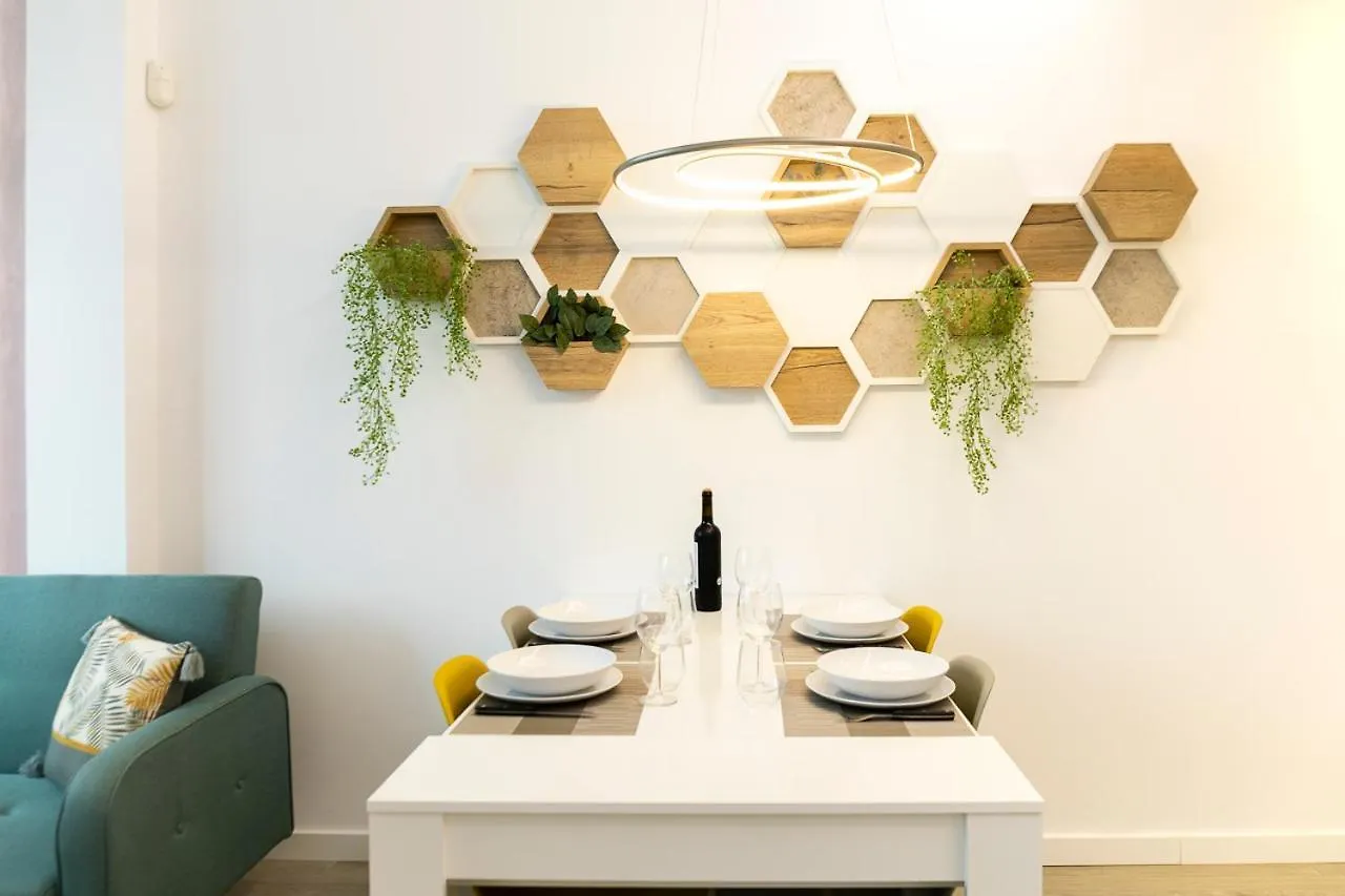 Appartamento SYLVIA 1M - Precioso apartamento en primera línea de mar - céntrico - playa - wifi Empuriabrava